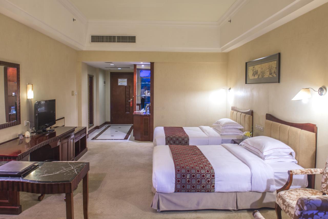 Phoenix Hotel Wuyi Jiangmen Exterior foto